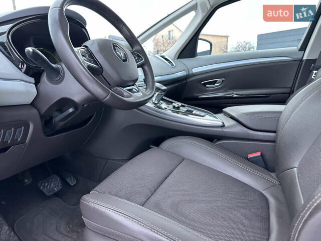 Серый Рено Эспейс, объемом двигателя 1.6 л и пробегом 206 тыс. км за 16750 $, фото 40 на Automoto.ua