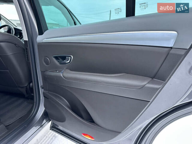 Серый Рено Эспейс, объемом двигателя 1.6 л и пробегом 205 тыс. км за 16750 $, фото 36 на Automoto.ua