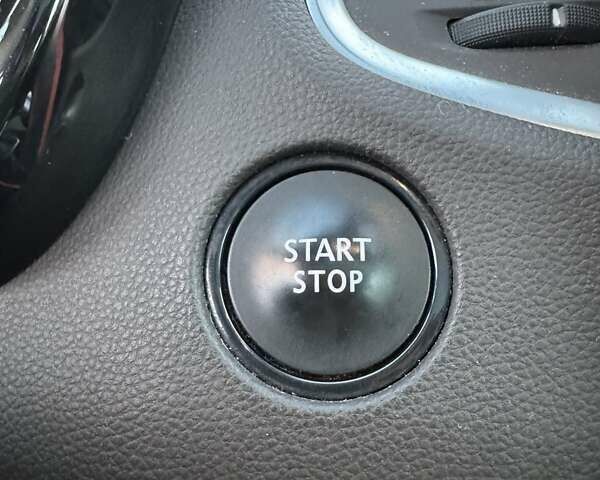 Сірий Рено Еспейс, об'ємом двигуна 2 л та пробігом 219 тис. км за 15500 $, фото 25 на Automoto.ua