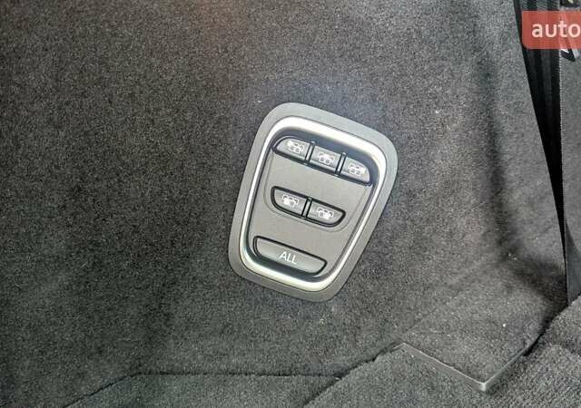 Серый Рено Эспейс, объемом двигателя 2 л и пробегом 158 тыс. км за 25700 $, фото 42 на Automoto.ua