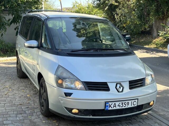 Серый Рено Эспейс, объемом двигателя 2.2 л и пробегом 245 тыс. км за 2700 $, фото 2 на Automoto.ua