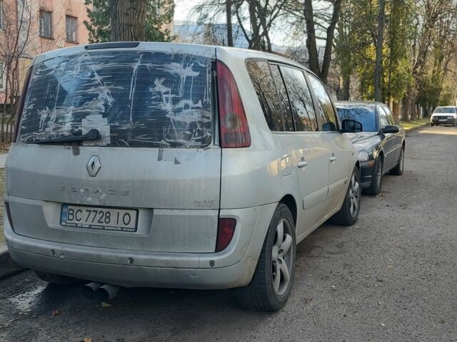 Рено Эспейс 2003 в Львове на Automoto.ua Серый Рено Эспейс, объемом двигателя 2.2 л и пробегом 220 тыс. км за 3700 $, фото 15 на Automoto.ua