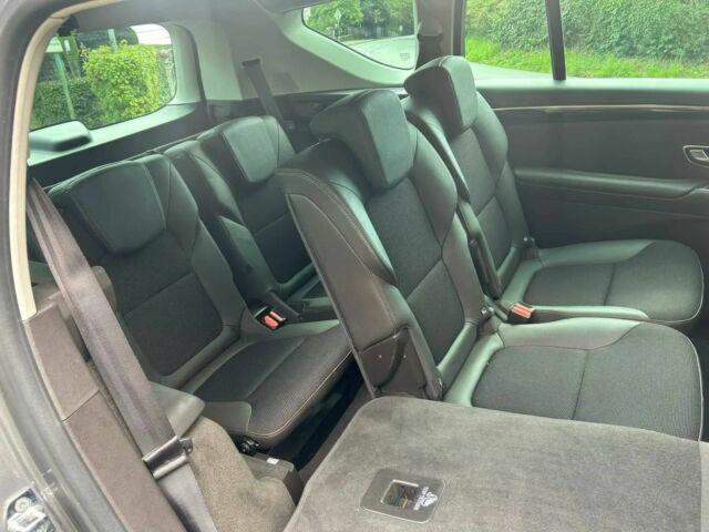 Сірий Рено Еспейс, об'ємом двигуна 1.6 л та пробігом 68 тис. км за 7600 $, фото 10 на Automoto.ua