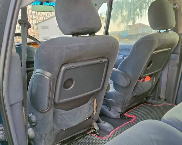 Синий Рено Эспейс, объемом двигателя 2 л и пробегом 305 тыс. км за 3700 $, фото 4 на Automoto.ua