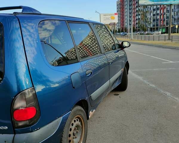 Синий Рено Эспейс, объемом двигателя 2 л и пробегом 305 тыс. км за 3700 $, фото 12 на Automoto.ua