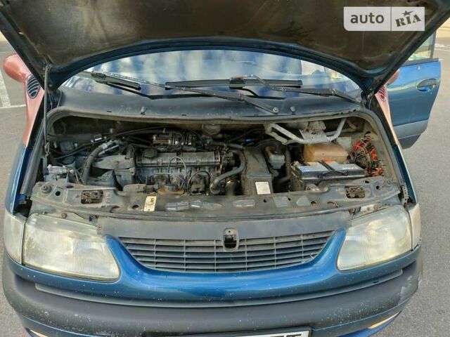 Синий Рено Эспейс, объемом двигателя 2 л и пробегом 305 тыс. км за 3700 $, фото 8 на Automoto.ua