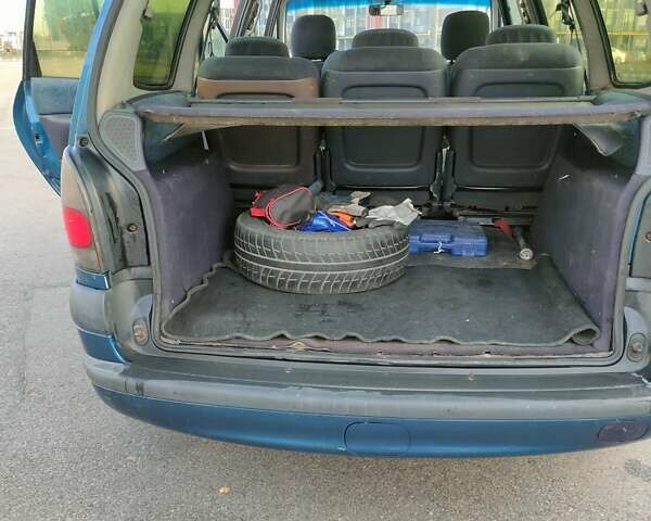 Синий Рено Эспейс, объемом двигателя 2 л и пробегом 305 тыс. км за 3700 $, фото 14 на Automoto.ua