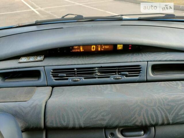 Синий Рено Эспейс, объемом двигателя 2 л и пробегом 305 тыс. км за 3700 $, фото 9 на Automoto.ua