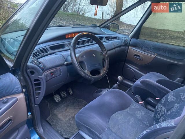 Синий Рено Эспейс, объемом двигателя 2 л и пробегом 318 тыс. км за 3750 $, фото 15 на Automoto.ua