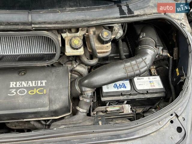 Синий Рено Эспейс, объемом двигателя 3 л и пробегом 145 тыс. км за 2999 $, фото 6 на Automoto.ua