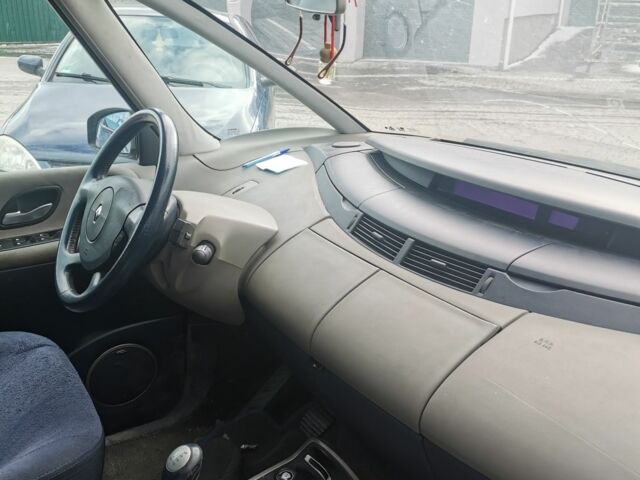 Синий Рено Эспейс, объемом двигателя 3 л и пробегом 160 тыс. км за 4900 $, фото 2 на Automoto.ua