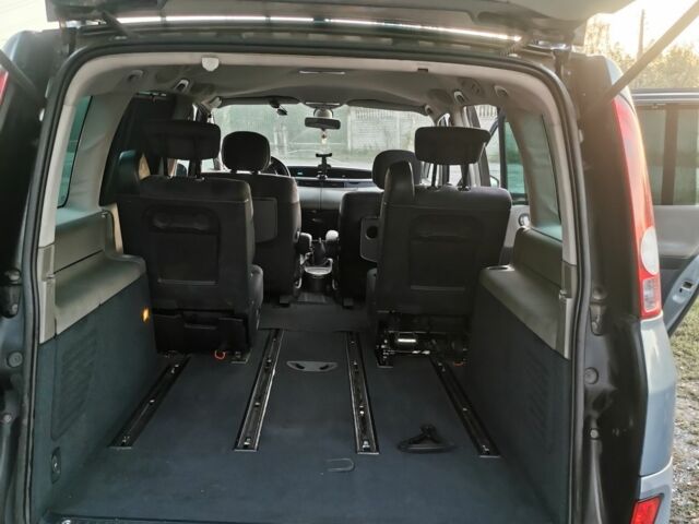 Синий Рено Эспейс, объемом двигателя 3 л и пробегом 160 тыс. км за 4900 $, фото 18 на Automoto.ua