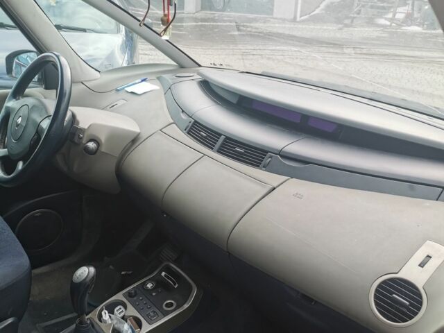 Синий Рено Эспейс, объемом двигателя 3 л и пробегом 160 тыс. км за 4900 $, фото 4 на Automoto.ua