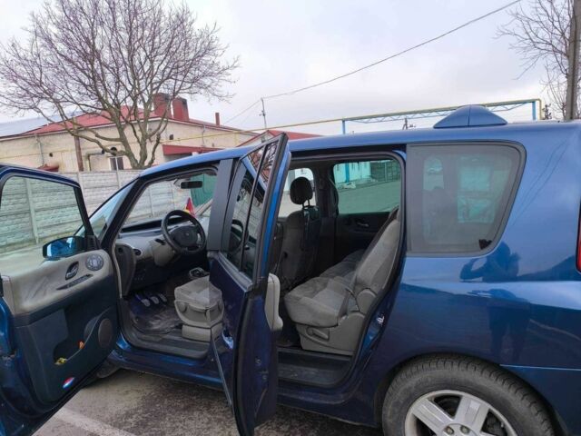 Синий Рено Эспейс, объемом двигателя 2.2 л и пробегом 210 тыс. км за 5850 $, фото 6 на Automoto.ua