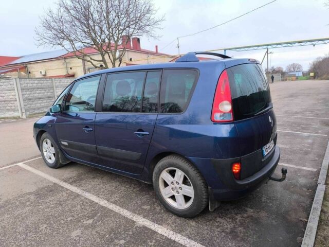 Синий Рено Эспейс, объемом двигателя 2.2 л и пробегом 210 тыс. км за 5850 $, фото 3 на Automoto.ua