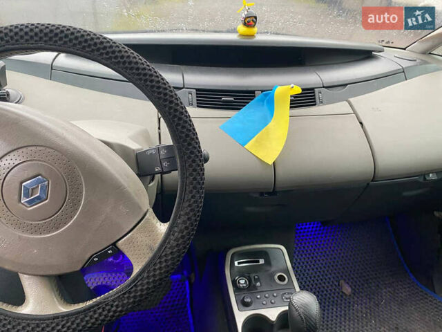 Синій Рено Еспейс, об'ємом двигуна 2.19 л та пробігом 354 тис. км за 2999 $, фото 7 на Automoto.ua