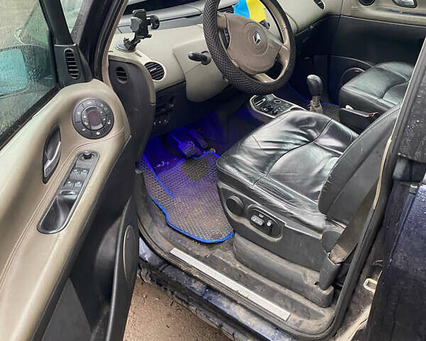 Синій Рено Еспейс, об'ємом двигуна 2.19 л та пробігом 354 тис. км за 2999 $, фото 8 на Automoto.ua