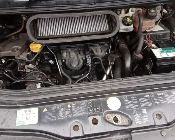 Синій Рено Еспейс, об'ємом двигуна 2.2 л та пробігом 533 тис. км за 4000 $, фото 3 на Automoto.ua