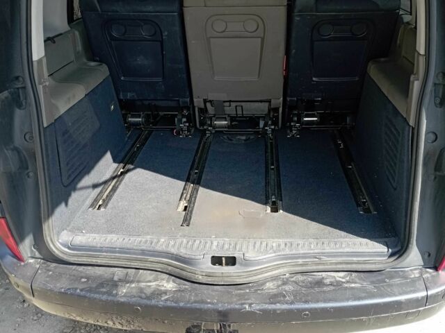 Синий Рено Эспейс, объемом двигателя 2 л и пробегом 330 тыс. км за 5400 $, фото 7 на Automoto.ua