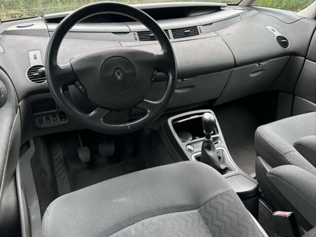 Рено Еспейс 2006 у Одесі на Automoto.ua Синій Рено Еспейс, об'ємом двигуна 0 л та пробігом 300 тис. км за 2975 $, фото 5 на Automoto.ua