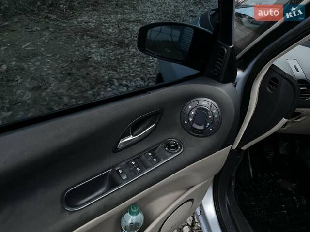 Синій Рено Еспейс, об'ємом двигуна 1.9 л та пробігом 450 тис. км за 5950 $, фото 13 на Automoto.ua