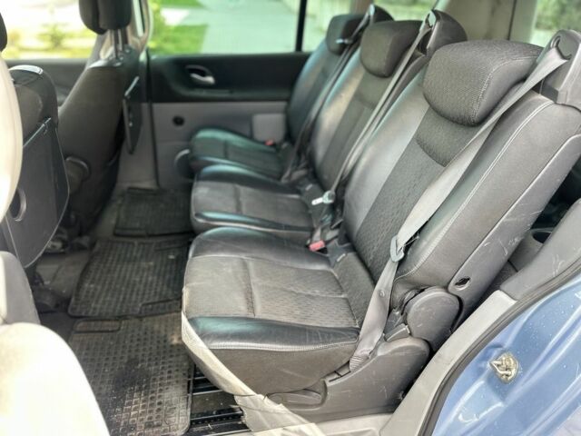 Синій Рено Еспейс, об'ємом двигуна 2.2 л та пробігом 350 тис. км за 3300 $, фото 3 на Automoto.ua