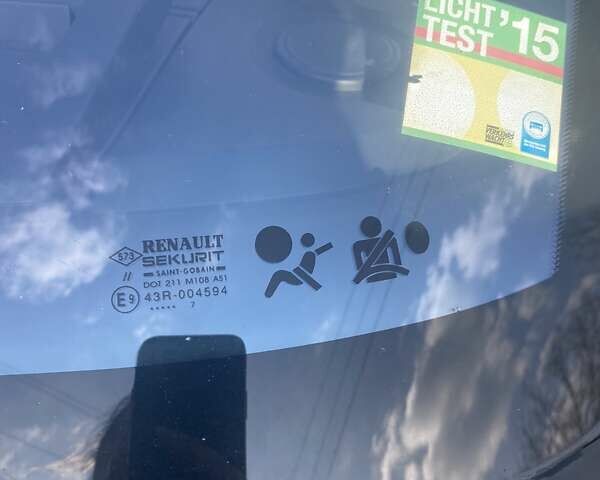 Синій Рено Еспейс, об'ємом двигуна 2 л та пробігом 187 тис. км за 6700 $, фото 12 на Automoto.ua