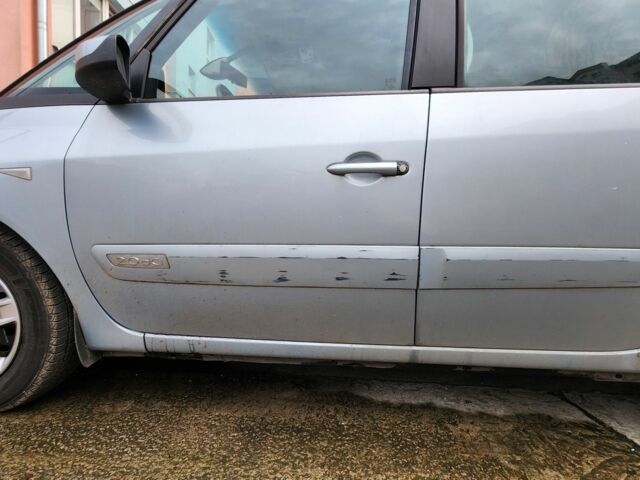 Синій Рено Еспейс, об'ємом двигуна 2 л та пробігом 238 тис. км за 4200 $, фото 3 на Automoto.ua