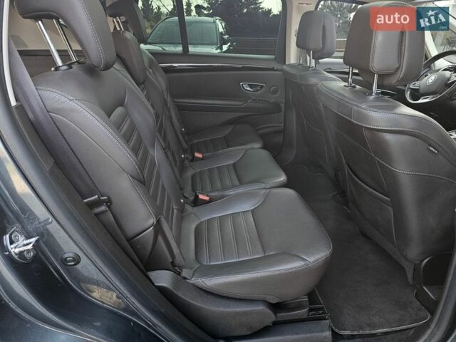 Синий Рено Эспейс, объемом двигателя 1.6 л и пробегом 226 тыс. км за 16900 $, фото 36 на Automoto.ua