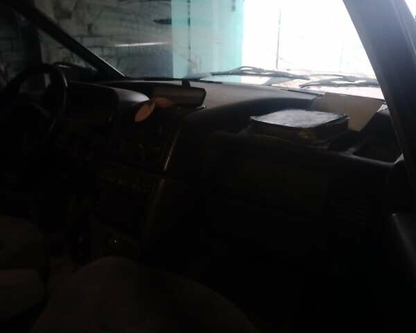 Зеленый Рено Эспейс, объемом двигателя 2.2 л и пробегом 329 тыс. км за 1800 $, фото 2 на Automoto.ua