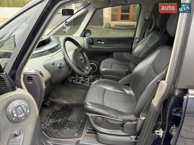 Зелений Рено Еспейс, об'ємом двигуна 2.2 л та пробігом 280 тис. км за 4777 $, фото 28 на Automoto.ua