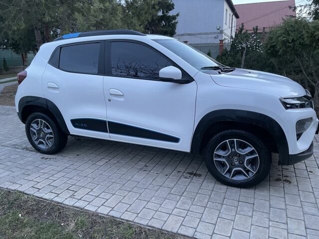 Белый Рено Estafette, объемом двигателя 0 л и пробегом 35 тыс. км за 8000 $, фото 2 на Automoto.ua