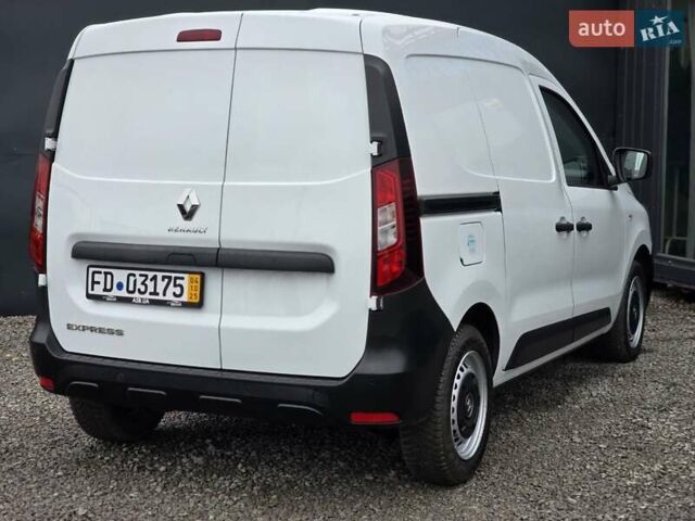 Білий Рено Експрес, об'ємом двигуна 1.5 л та пробігом 49 тис. км за 15999 $, фото 1 на Automoto.ua