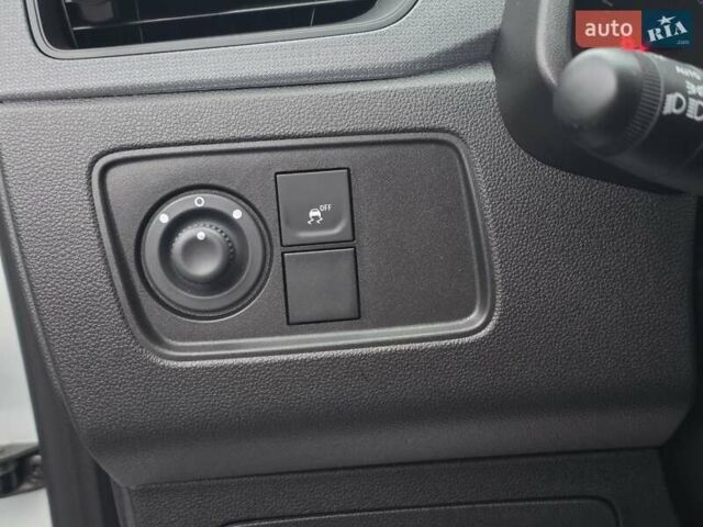 Білий Рено Експрес, об'ємом двигуна 1.5 л та пробігом 49 тис. км за 15999 $, фото 35 на Automoto.ua