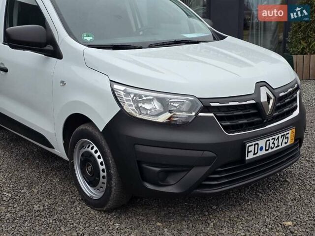 Білий Рено Експрес, об'ємом двигуна 1.5 л та пробігом 49 тис. км за 15999 $, фото 18 на Automoto.ua