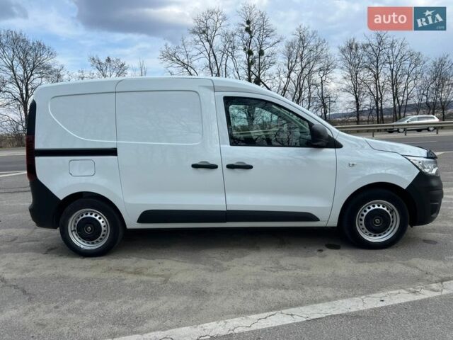 Белый Рено Экспресс, объемом двигателя 1.5 л и пробегом 43 тыс. км за 13850 $, фото 3 на Automoto.ua