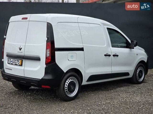 Білий Рено Експрес, об'ємом двигуна 1.5 л та пробігом 49 тис. км за 15999 $, фото 2 на Automoto.ua