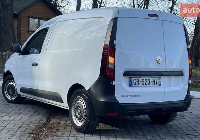 Білий Рено Експрес, об'ємом двигуна 1.46 л та пробігом 52 тис. км за 12999 $, фото 27 на Automoto.ua