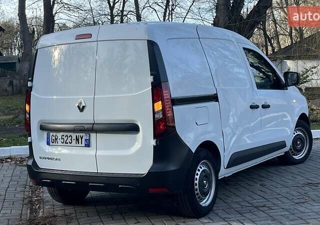 Білий Рено Експрес, об'ємом двигуна 1.46 л та пробігом 52 тис. км за 12999 $, фото 38 на Automoto.ua