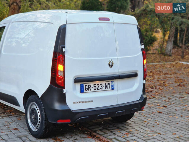 Рено Экспресс 2023 в Дрогобыче на Automoto.ua Белый Рено Экспресс, объемом двигателя 1.46 л и пробегом 52 тыс. км за 13900 $, фото 30 на Automoto.ua