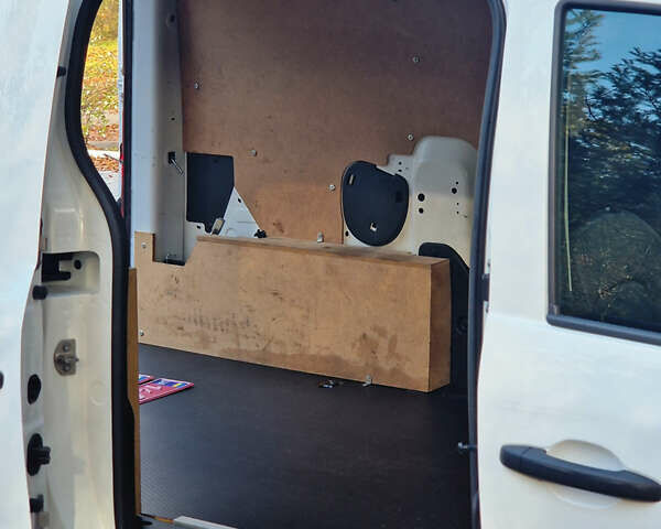 Рено Экспресс 2023 в Дрогобыче на Automoto.ua Белый Рено Экспресс, объемом двигателя 1.46 л и пробегом 52 тыс. км за 13900 $, фото 43 на Automoto.ua