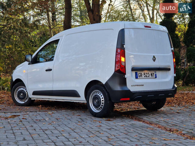 Рено Экспресс 2023 в Дрогобыче на Automoto.ua Белый Рено Экспресс, объемом двигателя 1.46 л и пробегом 52 тыс. км за 13900 $, фото 21 на Automoto.ua