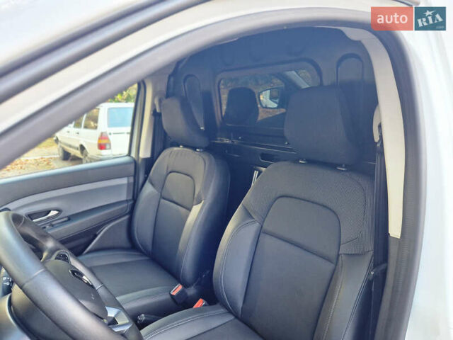 Рено Экспресс 2023 в Дрогобыче на Automoto.ua Белый Рено Экспресс, объемом двигателя 1.46 л и пробегом 52 тыс. км за 13900 $, фото 69 на Automoto.ua