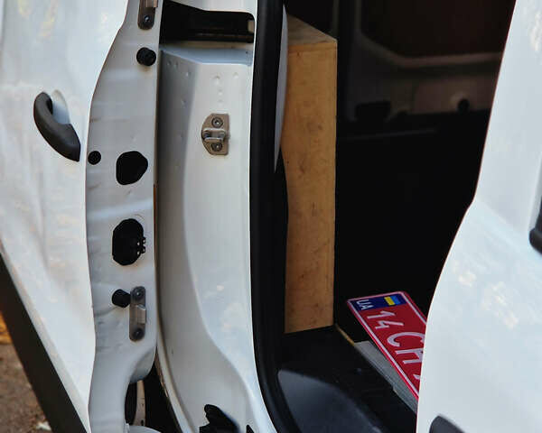 Рено Экспресс 2023 в Дрогобыче на Automoto.ua Белый Рено Экспресс, объемом двигателя 1.46 л и пробегом 52 тыс. км за 13900 $, фото 42 на Automoto.ua