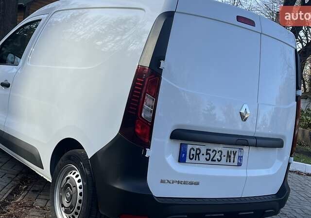 Білий Рено Експрес, об'ємом двигуна 1.46 л та пробігом 52 тис. км за 12999 $, фото 34 на Automoto.ua
