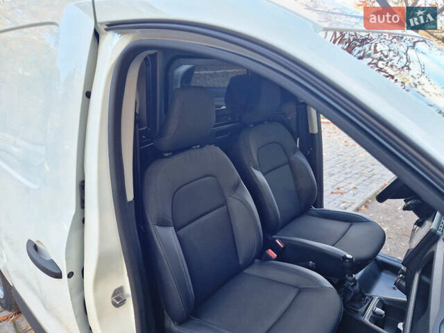 Рено Экспресс 2023 в Дрогобыче на Automoto.ua Белый Рено Экспресс, объемом двигателя 1.46 л и пробегом 52 тыс. км за 13900 $, фото 73 на Automoto.ua