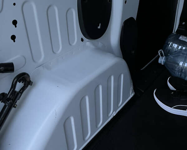 Білий Рено Експрес, об'ємом двигуна 1.46 л та пробігом 75 тис. км за 14700 $, фото 6 на Automoto.ua