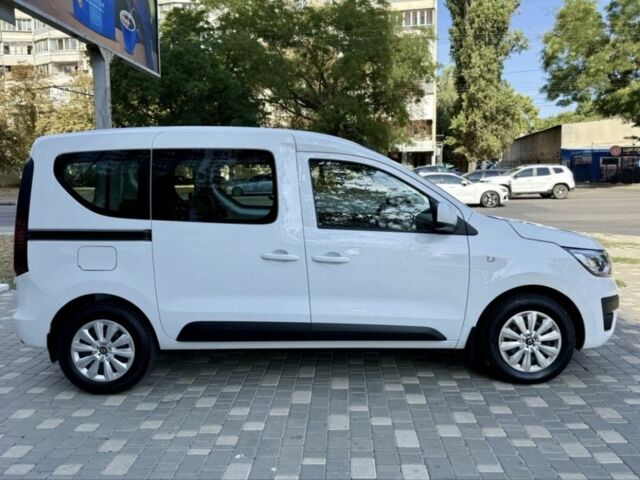 Белый Рено Экспресс, объемом двигателя 1.5 л и пробегом 80 тыс. км за 11300 $, фото 1 на Automoto.ua