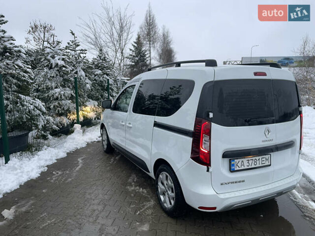 Белый Рено Экспресс, объемом двигателя 1.5 л и пробегом 224 тыс. км за 15799 $, фото 5 на Automoto.ua