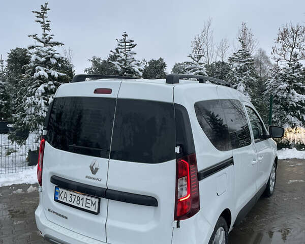 Белый Рено Экспресс, объемом двигателя 1.5 л и пробегом 224 тыс. км за 15799 $, фото 4 на Automoto.ua